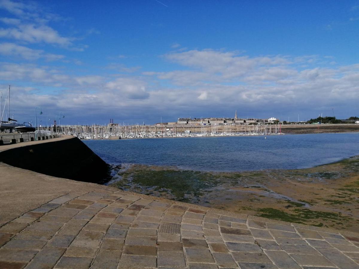 Appartement Saint-Malo 800M De La Plage Luaran gambar